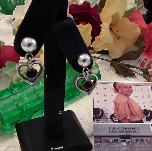 NEW,J&M DESIGNS 925 STERLING ONYX HEART EARRINGS - Picture 11 of 11